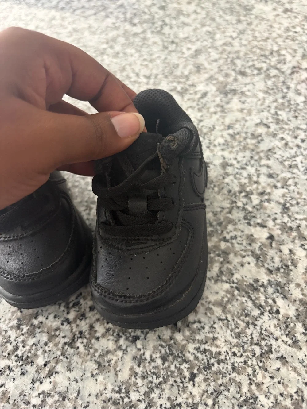 Nike Kids Black Low-Top Sneakers